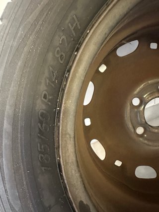 Rueda de repuesto coche