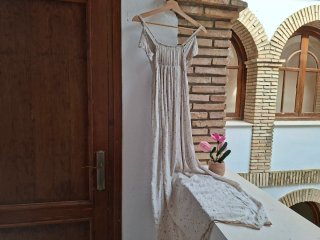 Vestido largo flores volante