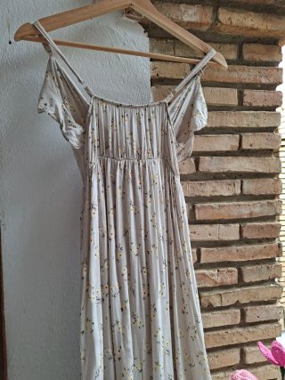 Vestido largo flores volante