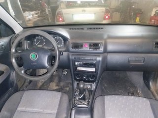 Skoda Octavia 1.6 Gasolina (2003) | Solo 140.000km