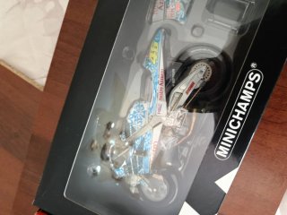 Minichamps Valentino Rossi Mugello 2001 1:12