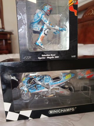 Minichamps Valentino Rossi Honda  Mugello 2001 1:1