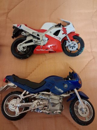 Colección 4 Motos de Juguete