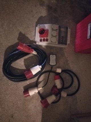 Cuadro exterior 32A + Tester + Cables 5pin+conecto