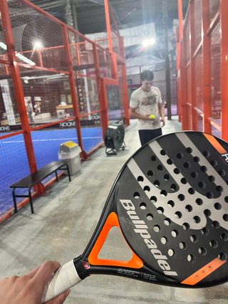Pala de pádel Bullpadel
