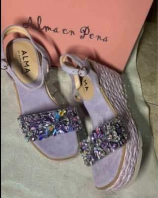 Sandalias cuña esparto Alma en Pena moradas lila