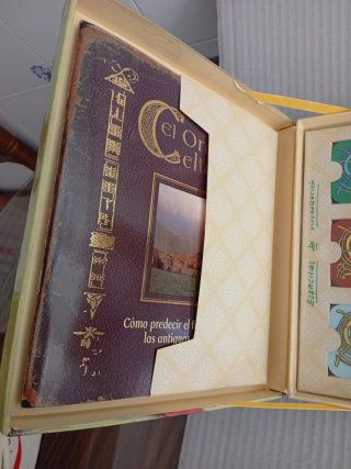 El Oráculo Celta Tikal Caja