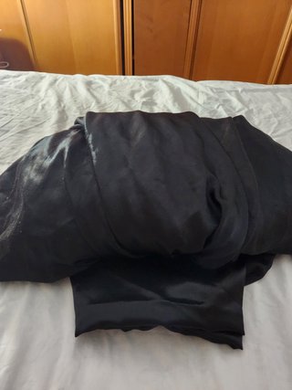 Sábana negra satinada
