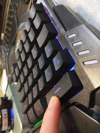 Teclado HYSJ Gaming Meccanico Una Mano RGB