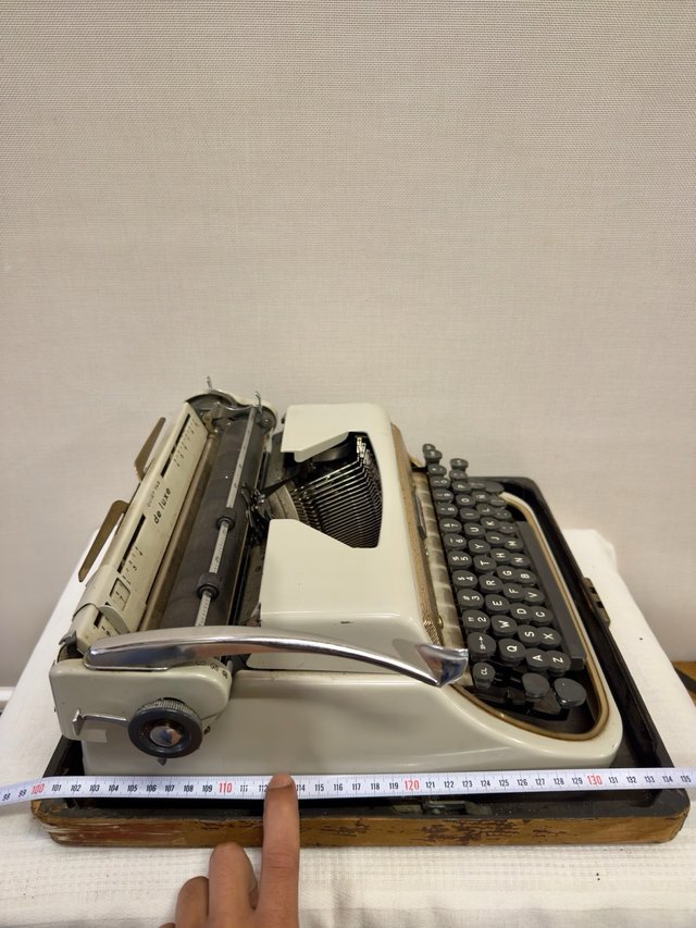 Máquina de Escribir Underwood De Luxe Golden Touch