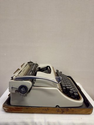Máquina de Escribir Underwood De Luxe Golden Touch