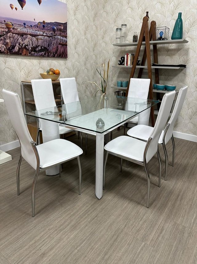 Mesa Cristal Oportunidad Moderna con 6 Sillas
