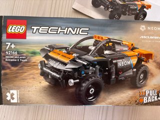 LEGO Technic 42166 NEOM McLaren