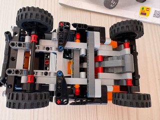 LEGO Technic 42166 NEOM McLaren