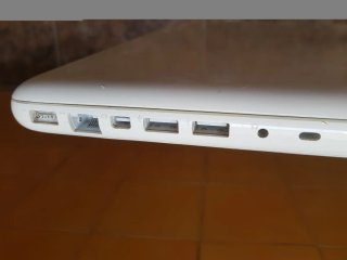 MacBook 13 Blanco mediados 2010