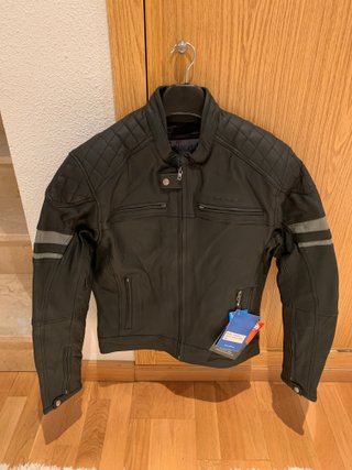 Chaqueta Moto Piel Negra Tallas L y XL