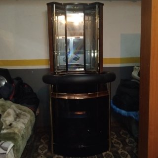 Mini Bar con vitrina y luz