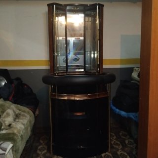 Mini Bar con vitrina y luz