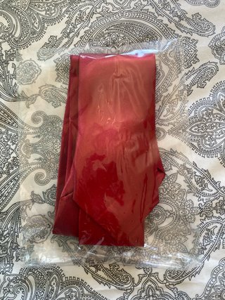 Corbata de satén roja/burdeos o pajarita