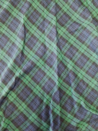 Falda de cuadros azul y verde