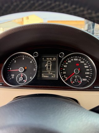 Volkswagen Passat 2012