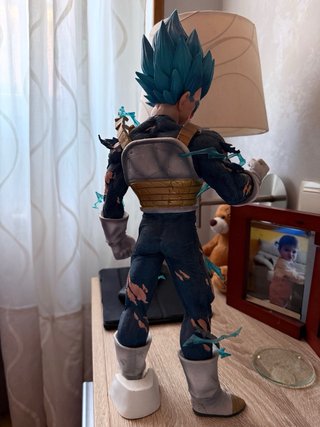 Estatua Vegeta SSJ Blue Dragon Ball Coleccionista