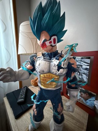 Estatua Vegeta SSJ Blue Dragon Ball Coleccionista