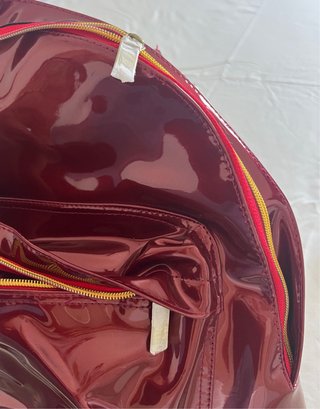 Mochila Mi-Pac charol burdeos