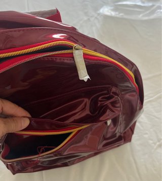 Mochila Mi-Pac charol burdeos