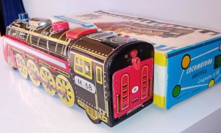 Locomotora de hojalata vintage M. 68