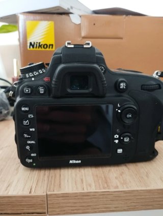 Nikon D610 Full Frame+Batería Extra+Caja 18k dispa