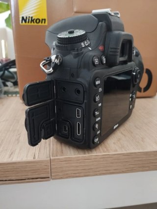 Nikon D610 Full Frame+Batería Extra+Caja 18k dispa