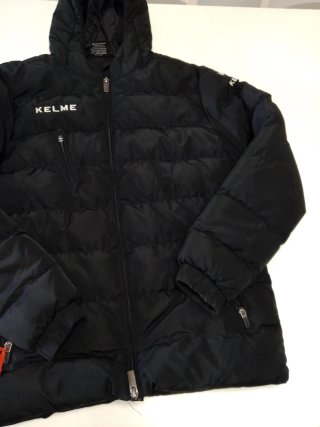 Chaqueta plumas Kelme negra