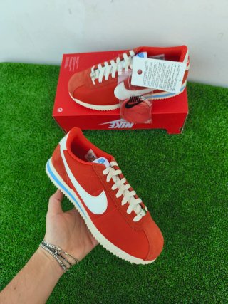 Nike Cortez Rosse Bianche