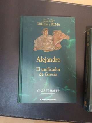 Lote 4 novelas de Grecia y Roma