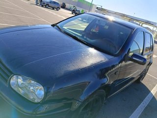 Volkswagen Golf 2000