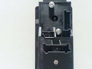 MANDO ELEVALUNAS DELANTERO IZQUIERDO A9065451213