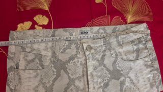 Shorts Reiko estampado serpiente