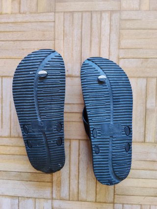 Chanclas negras