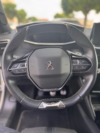 Peugeot 2008 2021