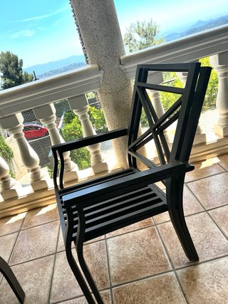 Mesa y 4 sillones terraza exterior