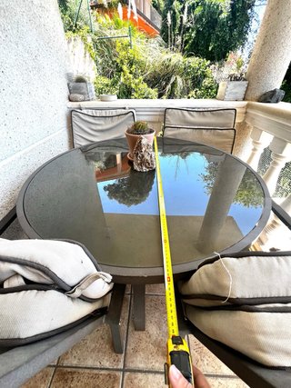 Mesa y 4 sillones terraza exterior