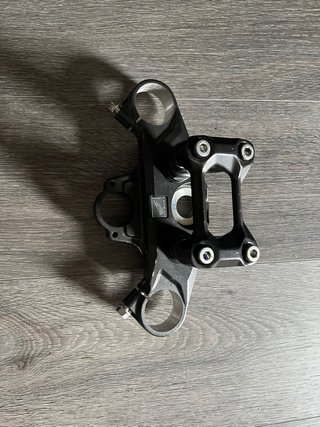Tija Superior Honda CB500F 2023