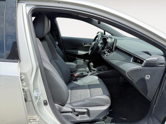 Toyota Corolla 1.8 125H STYLE E-CVT