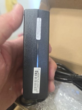 Cargador ARyee 19V 2.1A 40W AC