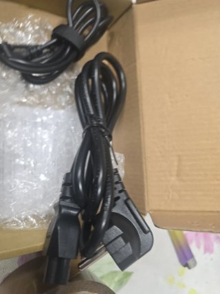 Cargador ARyee 19V 2.1A 40W AC