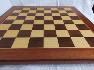 Tablero de ajedrez de madera