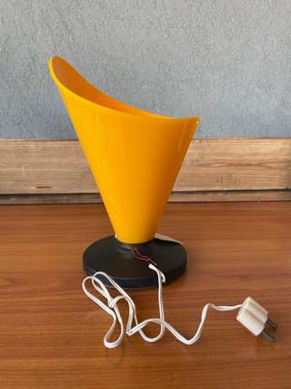Lampada tavolo vintage Cono tv design italiano