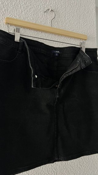 Falda vaquera negra Kiabi talla 48