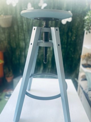 Taburete Ikea Dalfred Azul grisáceo